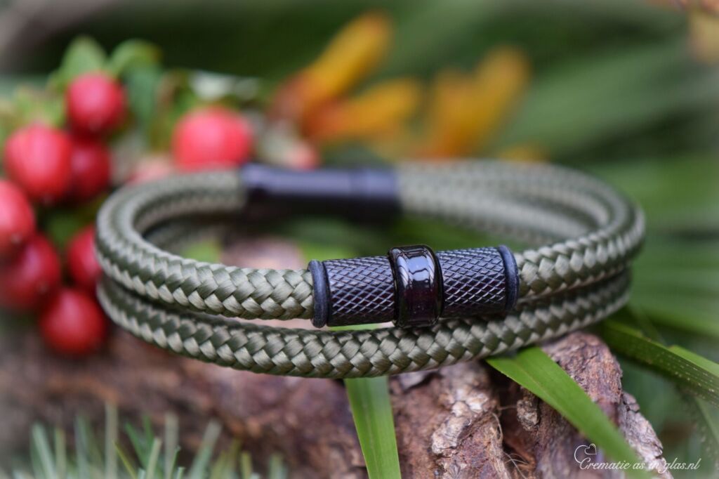 crematie-as-heren-armband-Black-Khaki-2-1024x682